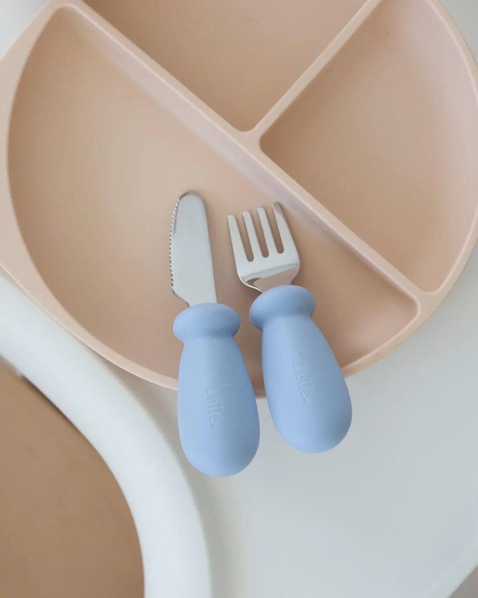 Bestickset i silikon/stål - Powder Blue