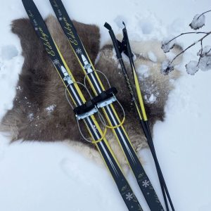 Barnskidor Edsbyn komplett med bindningar och stavar – 140cm
